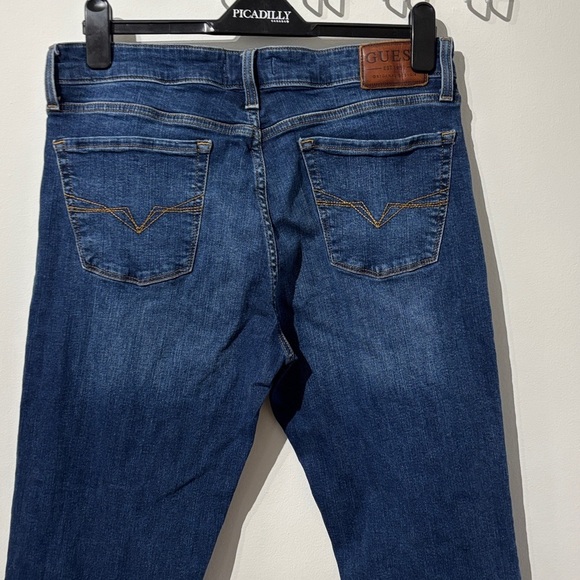 🎉4/30$🎉 Guess Men's Slim Straight Jeans - Dark Blue - Picture 5 of 6